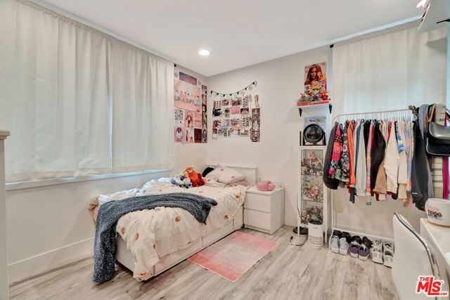 19513 Cantara Street, Reseda CA: https://media.crmls.org/mediaz/3357d021-d216-4815-9d47-6cbe645249a0.jpg