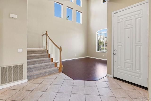 Detail Gallery Image 2 of 35 For 16758 Cimarron Crest Dr, San Diego,  CA 92127 - 3 Beds | 2/1 Baths