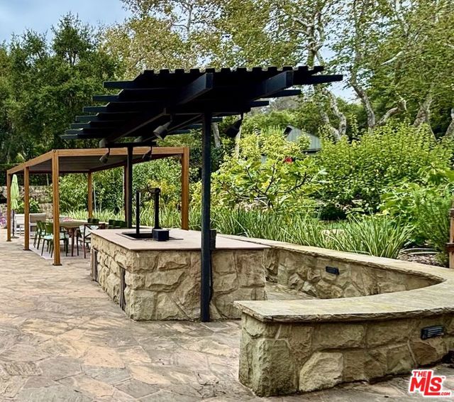 2934 Torito Road, Santa Barbara CA: https://media.crmls.org/mediaz/3358be35-318b-4a33-8616-718b34b15475.jpg