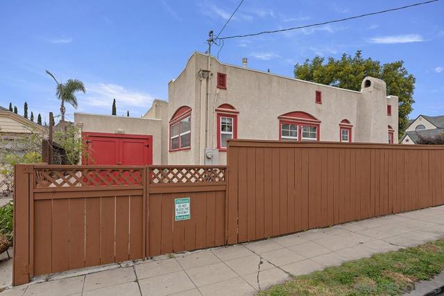 3304 33rd St, San Diego CA: https://media.crmls.org/mediaz/3358d076-8513-4a1e-93a0-42ced0075c47.jpg