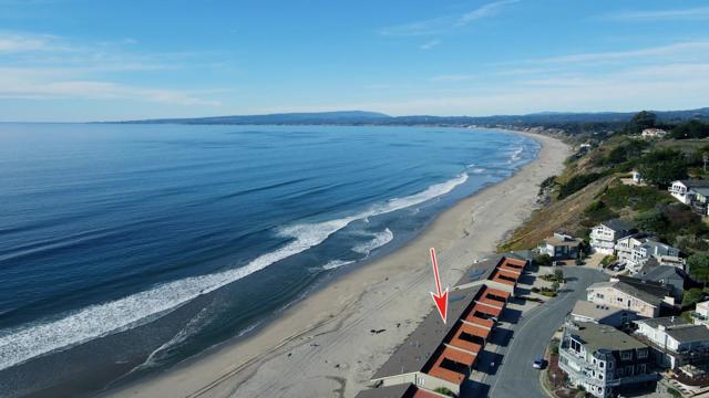 753 The Shoreline, La Selva Beach CA: https://media.crmls.org/mediaz/33593167-2b5d-46ca-9de9-1bf15d1b57ec.jpg