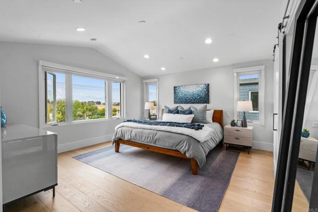 Detail Gallery Image 32 of 69 For 301 Juniper Ave, Carlsbad,  CA 92008 - 3 Beds | 3/1 Baths