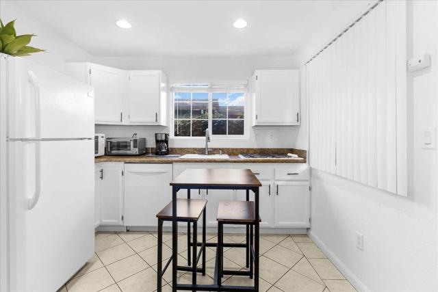 323 Rutland, San Jose CA: https://media.crmls.org/mediaz/335a8041-aa5f-459c-89a3-a6503f27a4f5.jpg