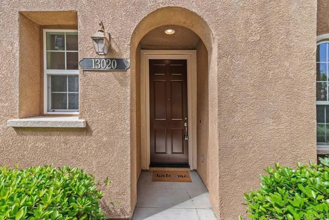 13020 La Porta Point, San Diego CA: https://media.crmls.org/mediaz/335a9265-39e2-4ecd-90b2-918f5b2b3b95.jpg