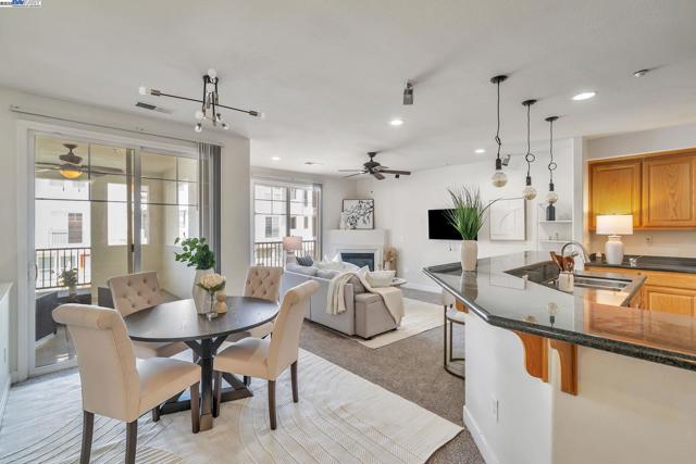 4222 Clarinbridge Cir, Dublin CA: https://media.crmls.org/mediaz/335ad116-22ad-433c-aff8-1f2f47cb16b0.jpg