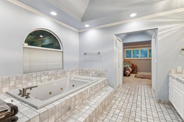 2150 Green Acres Lane, Morgan Hill CA: https://media.crmls.org/mediaz/335b180a-f029-471c-9dfb-f0ea511f79be.jpg