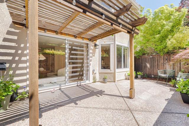 380 Bellflower Court, San Ramon CA: https://media.crmls.org/mediaz/335beb32-ce57-417a-a106-434f905124c2.jpg