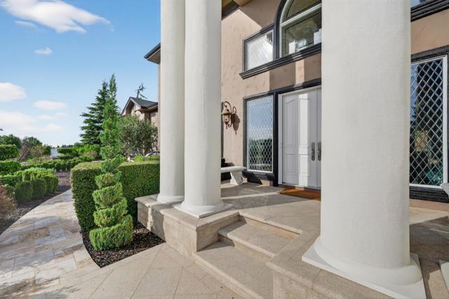 9540 Via Del Oro, Gilroy CA: https://media.crmls.org/mediaz/335d0ad7-7422-4016-b1bf-a68cf5c01b6f.jpg