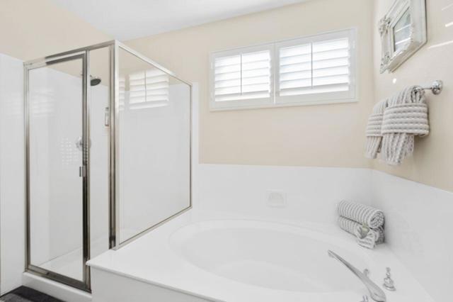 205 Kavenish Drive, Rancho Mirage CA: https://media.crmls.org/mediaz/335d0e4a-436f-4d2b-b9b6-8057b4423205.jpg