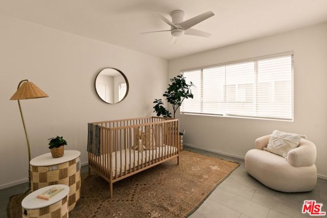 4841 Swinton Avenue, Encino CA: https://media.crmls.org/mediaz/335d65e1-31a9-44e2-8e79-0d14b8195fb7.jpg
