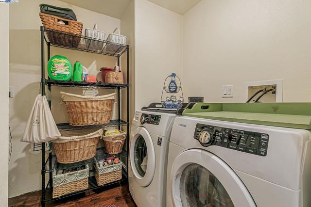 337 I St, Fremont CA: https://media.crmls.org/mediaz/335e9220-b9cb-45dc-aec8-7951c6e0e4a0.jpg