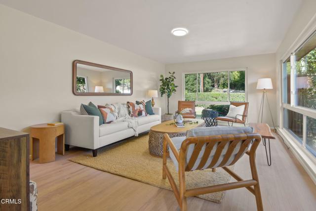 Detail Gallery Image 7 of 54 For 2702 Orange Ave, La Crescenta,  CA 91214 - 3 Beds | 2 Baths