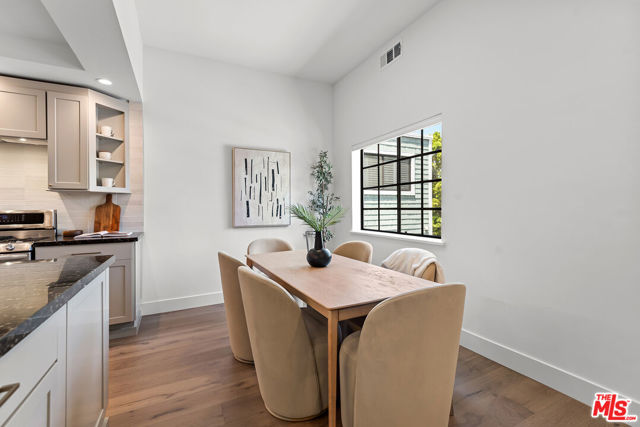 3516 Via Dolce, Marina del Rey CA: https://media.crmls.org/mediaz/336004cc-d52d-4d84-a5fe-904bb39ae957.jpg