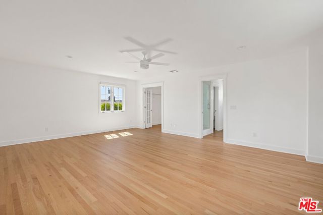541 Homer Street, Manhattan Beach CA: https://media.crmls.org/mediaz/336032d6-ea71-4d7b-928b-50e4622d5827.jpg