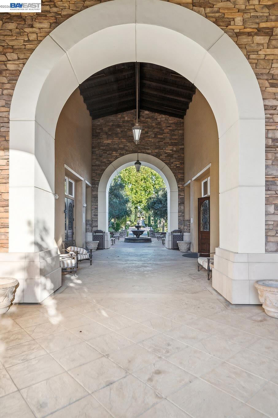 https://media.crmls.org/mediaz/33623b0c-4249-4110-9665-d8644caa4686.jpg?preset=X-Large