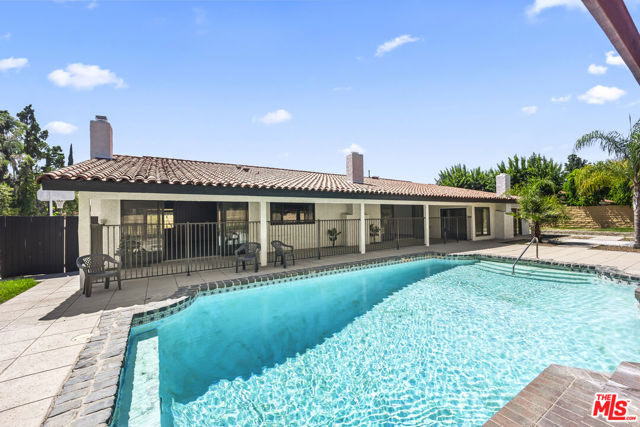 9724 Bothwell Road, Northridge CA: https://media.crmls.org/mediaz/3362e887-3f79-4aab-90ec-c42950f9a3ca.jpg