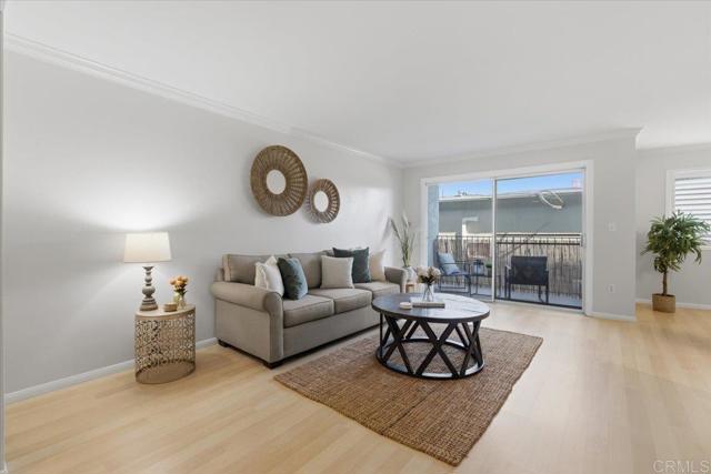 Detail Gallery Image 4 of 26 For 333 Orange Ave #13,  Coronado,  CA 92118 - 2 Beds | 2 Baths