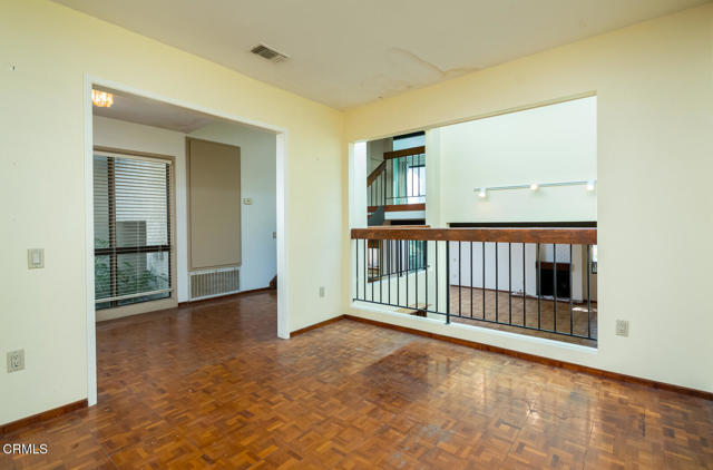 Detail Gallery Image 9 of 46 For 5 Faircliff Ct, Glendale,  CA 91206 - 2 Beds | 2/1 Baths