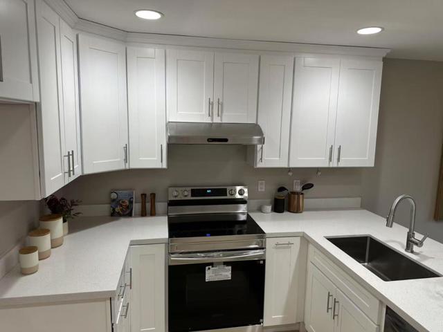 405 Colony Knoll Drive, San Jose CA: https://media.crmls.org/mediaz/3365a0db-3717-44c5-8214-27f10305466b.jpg