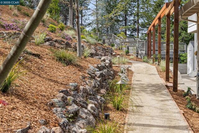 1019 Silverhill Drive, Lafayette CA: https://media.crmls.org/mediaz/3365ee8a-f92f-4d2a-b6ed-41bcad0501ac.jpg
