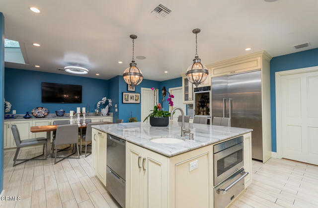 Detail Gallery Image 12 of 42 For 4409 Encinas Dr, La Canada Flintridge,  CA 91011 - 5 Beds | 4 Baths