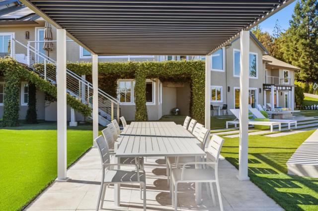 25 Oakhill Drive, Woodside CA: https://media.crmls.org/mediaz/33668e54-3959-4b55-bfea-2f5927cf893e.jpg