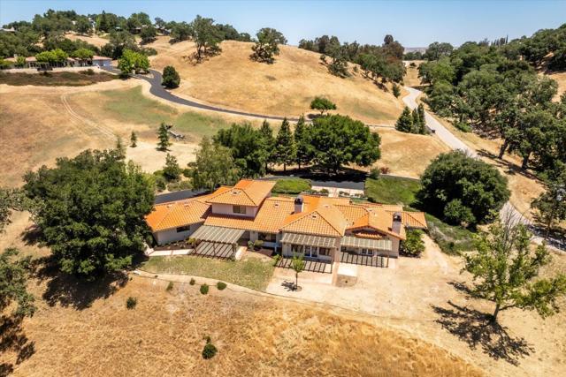 9400 Corriente Road, Atascadero CA: https://media.crmls.org/mediaz/33670990-5d0f-4366-b8e4-78bc64cae3f0.jpg