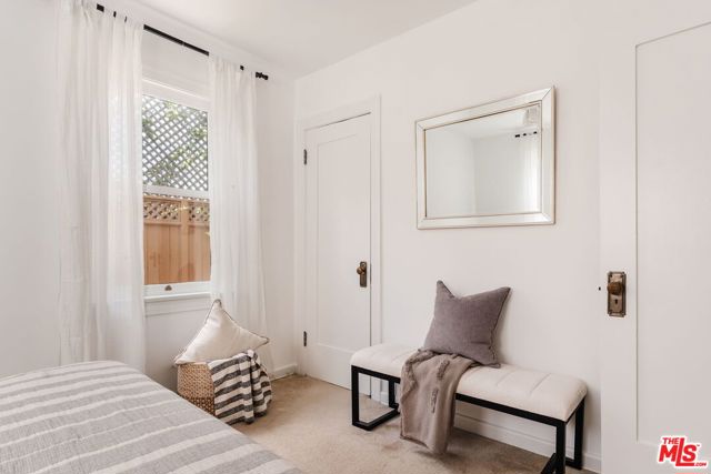 5966 Airdrome Street, Los Angeles CA: https://media.crmls.org/mediaz/33679dbe-e27c-4ebc-8987-4c8545abf407.jpg
