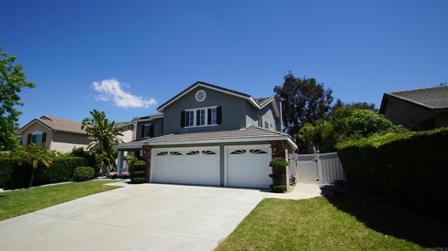 42944 Calle Reva, Temecula CA: https://media.crmls.org/mediaz/3367acdb-da63-4b71-b485-617de114f111.jpg