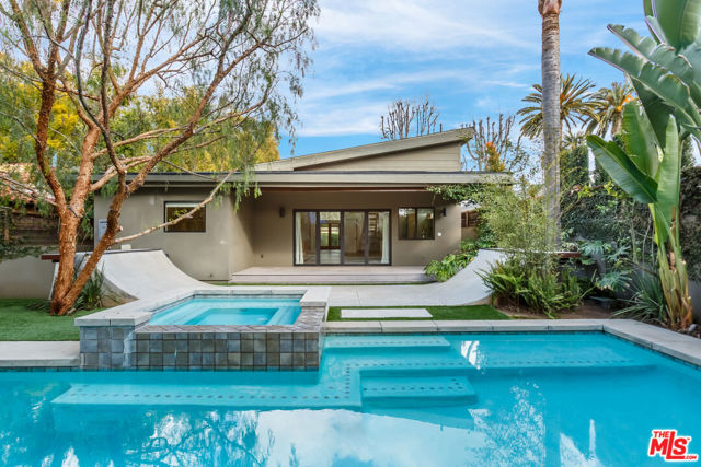 4229 Elmer Avenue, North Hollywood CA: https://media.crmls.org/mediaz/3367e06c-d4e8-4a6e-bd84-68f2c9a74df2.jpg