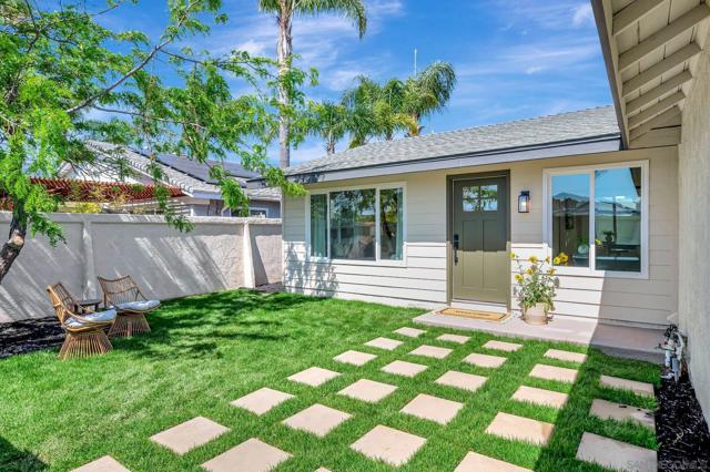 11187 Tyrolean Way, San Diego CA: https://media.crmls.org/mediaz/336800a7-4f4f-4a26-b350-d90ab93b94e0.jpg