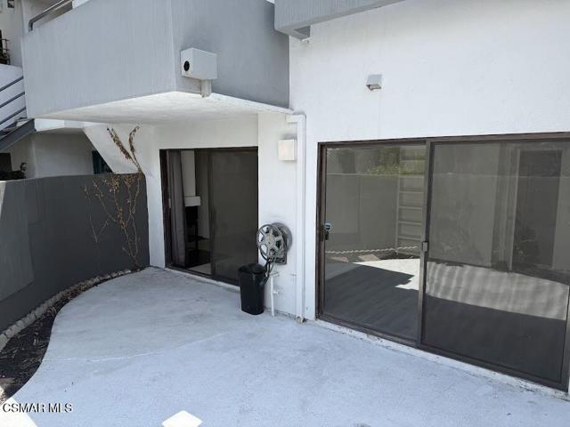 1190 Tivoli Lane, Simi Valley CA: https://media.crmls.org/mediaz/3368ec3f-4f2e-44e4-8bf1-cf0e708183e9.jpg