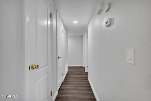 6211 Anastasia Street, Simi Valley CA: https://media.crmls.org/mediaz/336c7fcf-9e86-4012-be49-df9308478a88.jpg