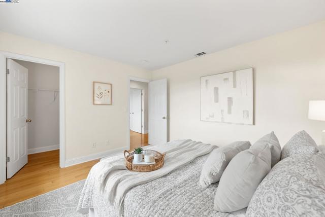 1000 Silver Maple Lane, Hayward CA: https://media.crmls.org/mediaz/336d623e-1112-47d9-8e80-f3fa37faf0c3.jpg