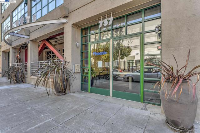 737 2Nd St #310, Oakland, California 94607, ,Commercial Sale,For Sale,2Nd St #310,41040499