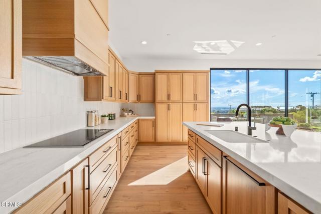 Detail Gallery Image 5 of 33 For 890 via Ondulando, Ventura,  CA 93003 - 4 Beds | 3/1 Baths