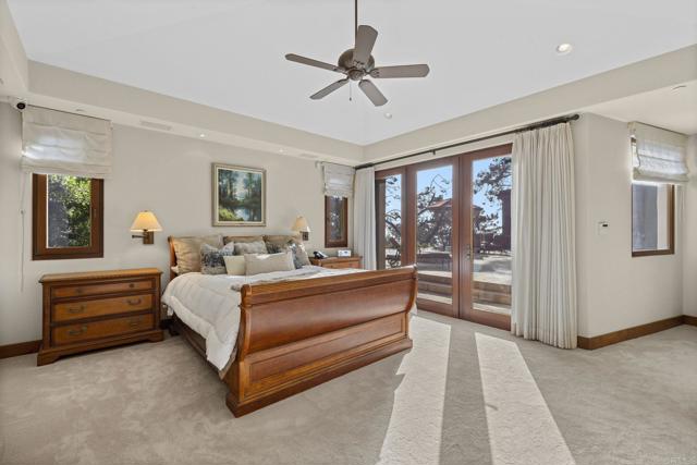 271 Ocean View Ave, Del Mar CA: https://media.crmls.org/mediaz/336f10d8-a0b3-43bd-a49b-3c9e75b8b290.jpg