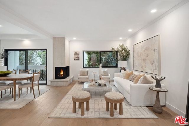 234 S Tower Drive, Beverly Hills CA: https://media.crmls.org/mediaz/336f42ca-ff87-47cb-9d78-c732bea3576c.jpg
