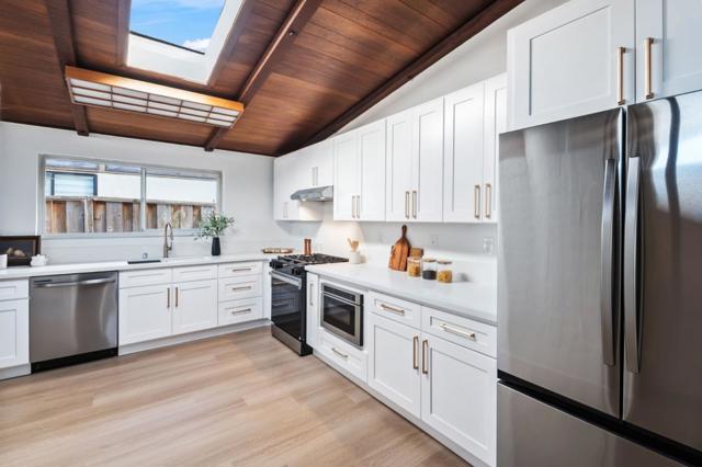 1966 Boca Raton Street, Hayward CA: https://media.crmls.org/mediaz/3370179e-66e0-41ce-b6b4-dc88cdbcb620.jpg