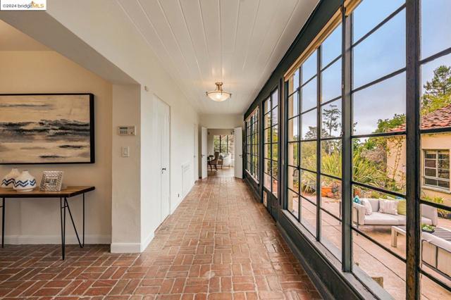 Image 10 of 60 For 44 Highgate Rd