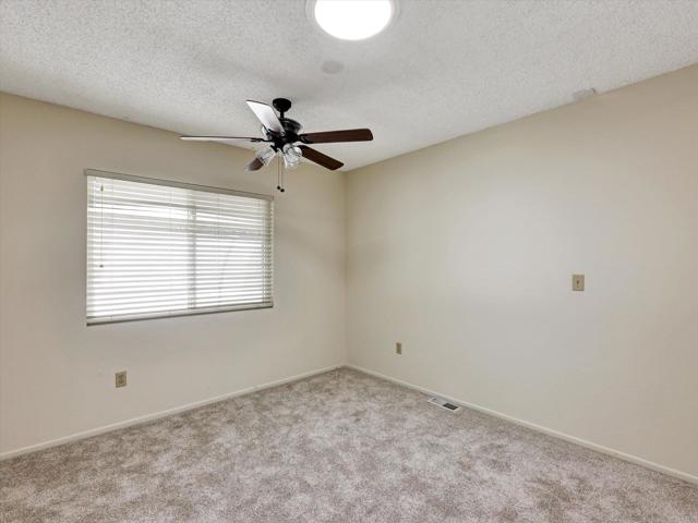 3462 Don Jose Drive, Carlsbad CA: https://media.crmls.org/mediaz/33721d71-3421-4f1a-a88a-d4c7ef8852bc.jpg