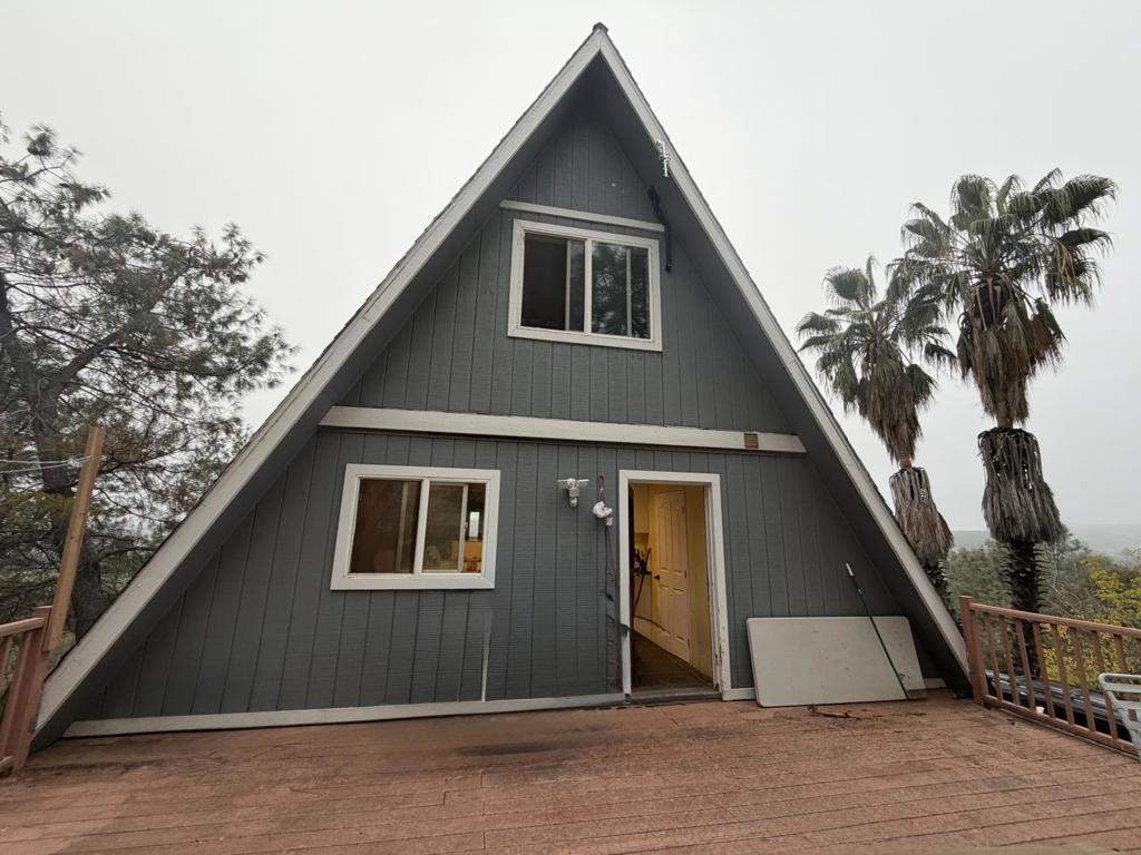 2461 Quail Oaks Road