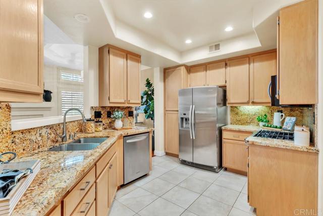 Detail Gallery Image 21 of 46 For 11378 Provencal Pl, San Diego,  CA 92128 - 3 Beds | 2/1 Baths