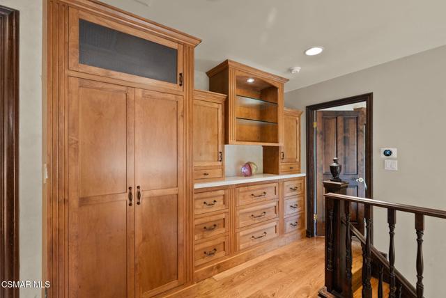 1561 Lookout Drive, Agoura Hills CA: https://media.crmls.org/mediaz/337290e7-cd56-46af-ae52-6caffb22e3a5.jpg