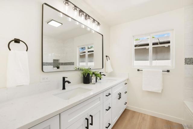 9484 86 La Cuesta Dr, La Mesa CA: https://media.crmls.org/mediaz/3372f906-c19f-4673-a3c8-4fd05bf70a9d.jpg