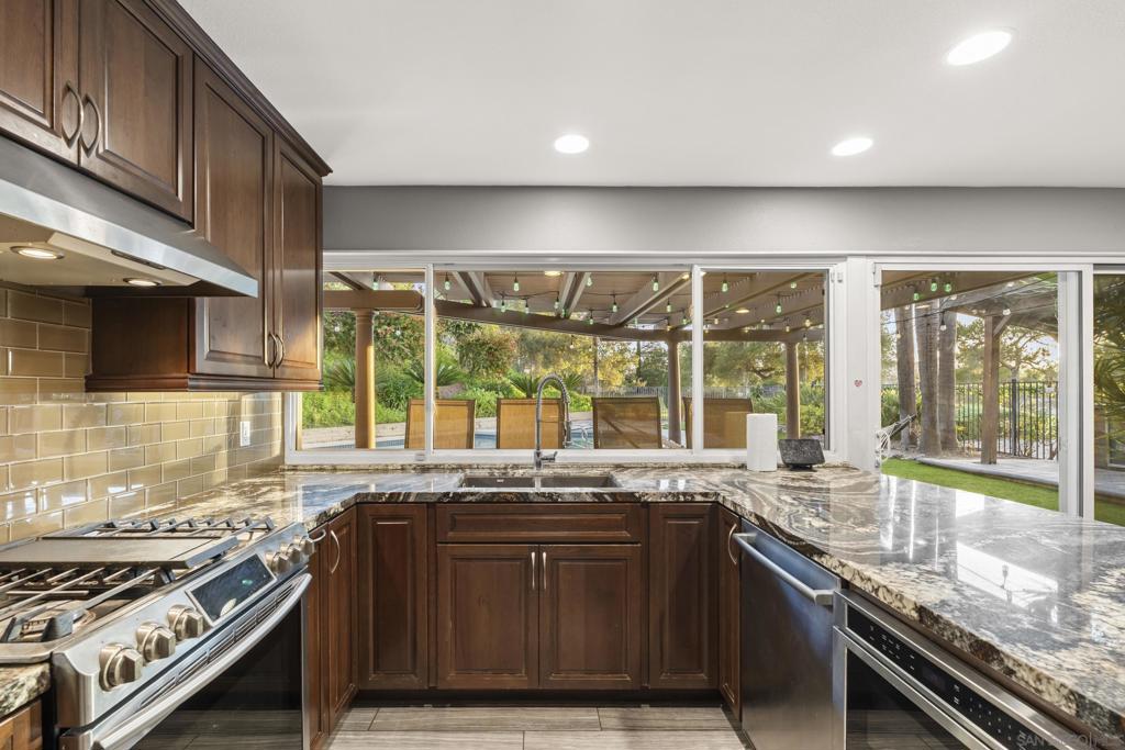12429 Damasco Ct - photo 11