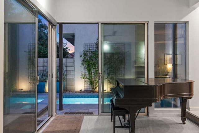 2831 S Palm Canyon Drive, Palm Springs CA: https://media.crmls.org/mediaz/337339af-669f-4c5d-9e15-63ae0e22f8e9.jpg