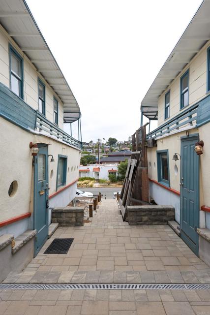 732 3rd Street, Encinitas CA: https://media.crmls.org/mediaz/3373530e-4258-489c-8917-bcb8ee0ed03a.jpg