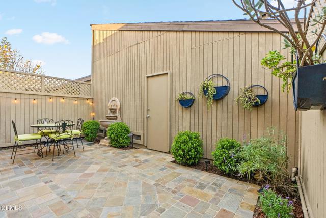 Detail Gallery Image 12 of 30 For 423 W Walnut St, Pasadena,  CA 91103 - 3 Beds | 2/1 Baths