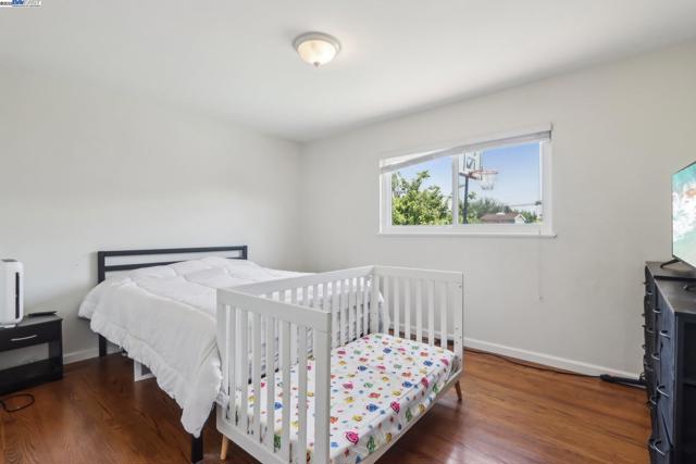 759 Bishop Ave, Hayward CA: https://media.crmls.org/mediaz/3373a716-387d-45de-a633-d655a062a52b.jpg